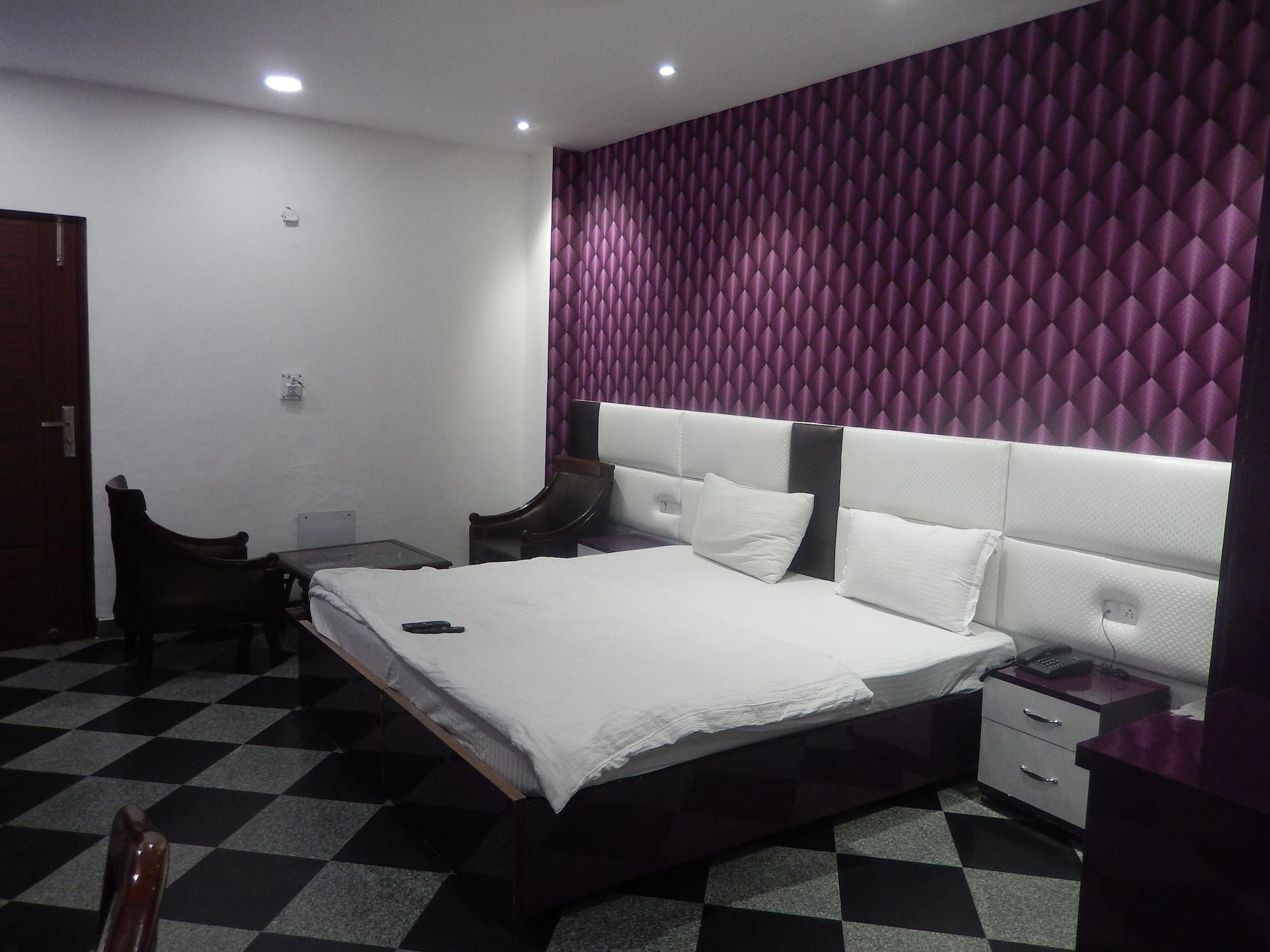 A New Delhi Hotel Orchid Garden Exteriör bild