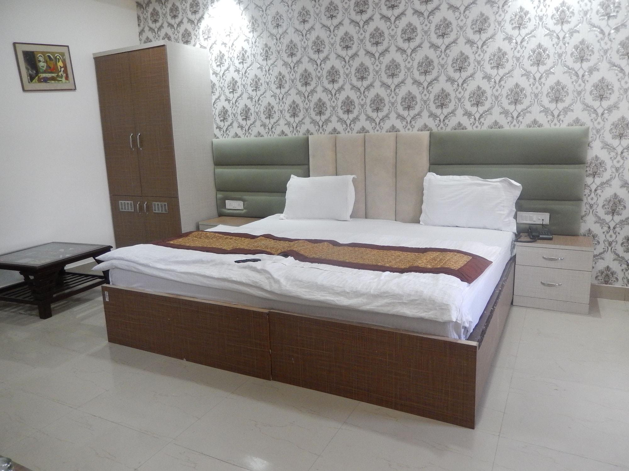 A New Delhi Hotel Orchid Garden Exteriör bild