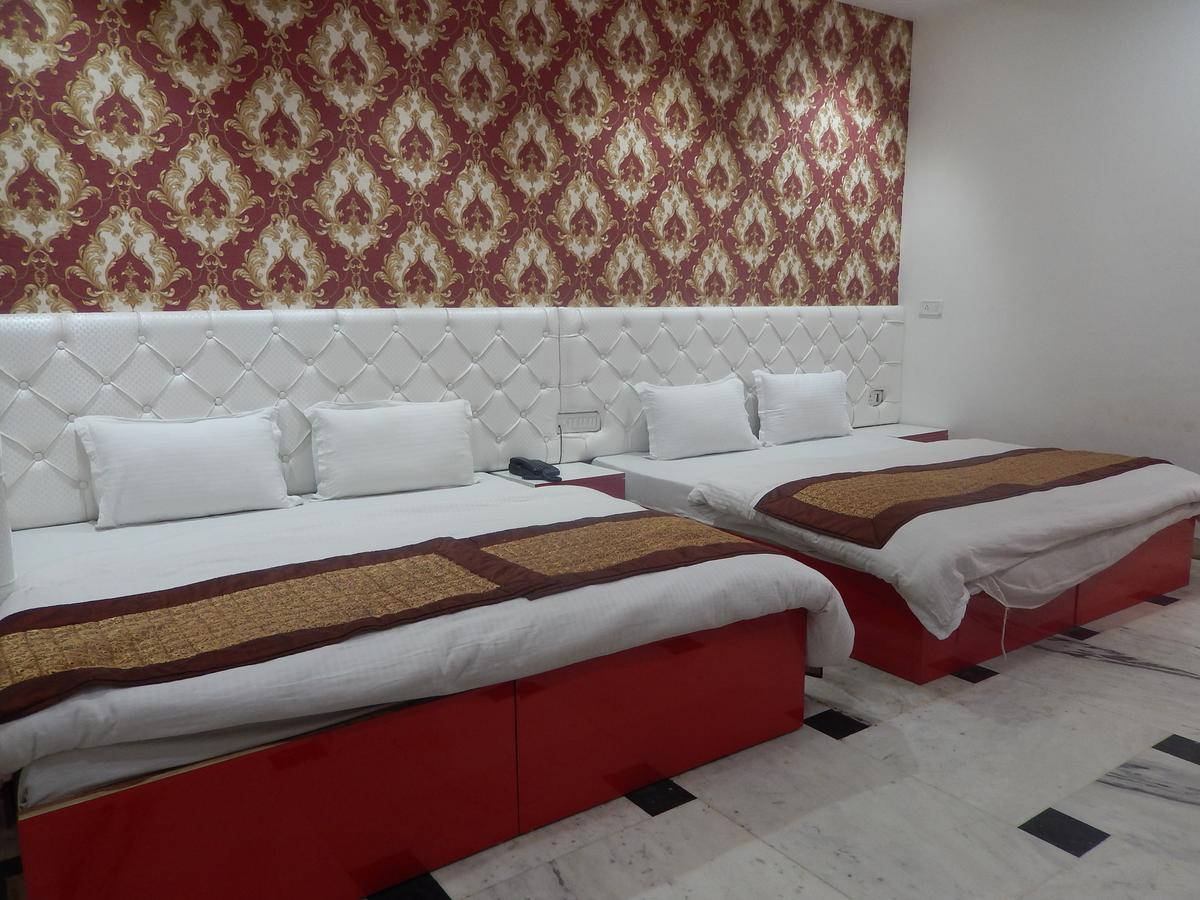 A New Delhi Hotel Orchid Garden Exteriör bild